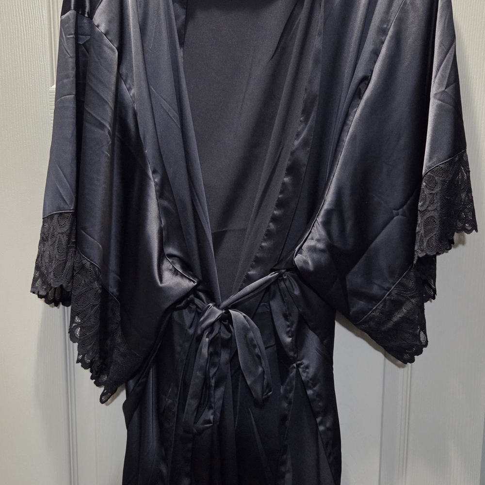 Savage X Fenty Midnight Black Satin Robe